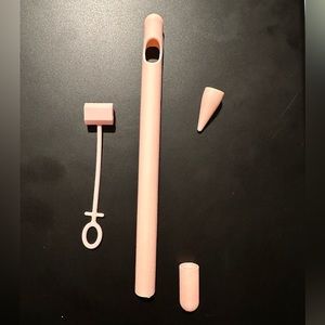 4 piece gen one apple pencil case and anti-loss adapter holder in light pink